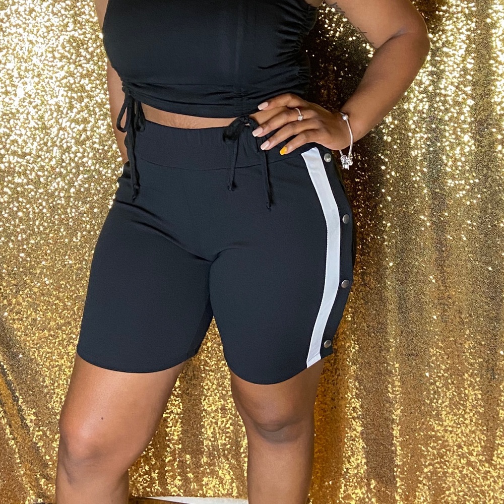 Popper button Shorts